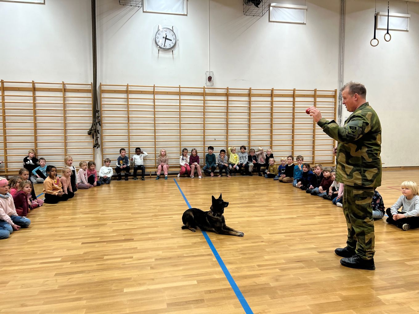 Forsvarets hundeskole