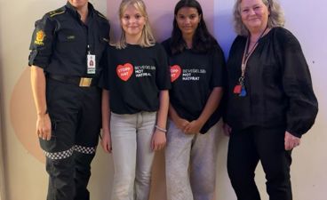 En gruppe personr i uniform